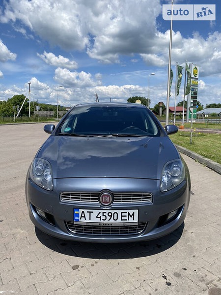 Fiat Bravo 2010  випуску Івано-Франківськ з двигуном 1.6 л дизель хэтчбек автомат за 7800 долл. 