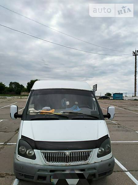 ГАЗ 2217 Соболь 2004  випуску Харків з двигуном 2.3 л  мінівен механіка за 3600 долл. 