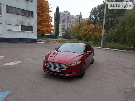 Ford Fusion 2015  випуску Дніпро з двигуном 2 л гібрид седан  за 18000 долл. 