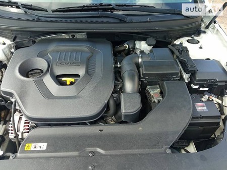 Hyundai Sonata 2016  випуску Одеса з двигуном 2 л бензин седан автомат за 10500 долл. 