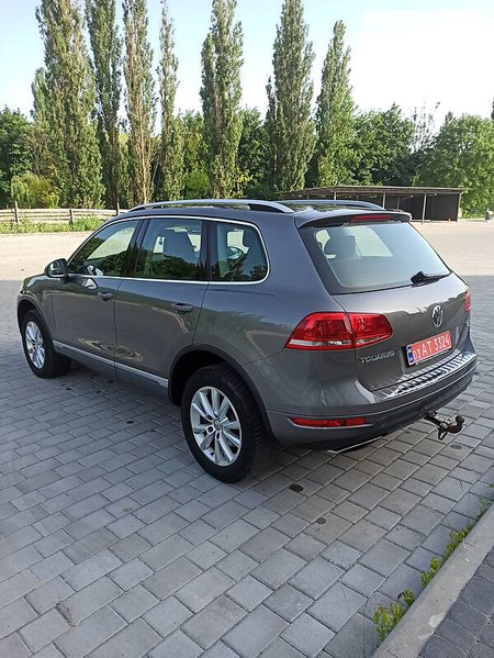 Volkswagen Touareg 2012  випуску Луцьк з двигуном 3 л дизель позашляховик автомат за 24300 долл. 