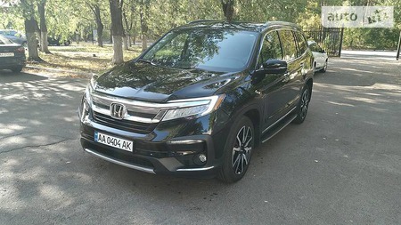 Honda Pilot 2018  випуску Київ з двигуном 3.5 л бензин універсал автомат за 40900 долл. 