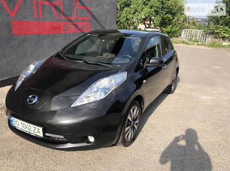 Nissan Leaf 2013  випуску Тернопіль з двигуном 0 л електро хэтчбек автомат за 8500 долл. 