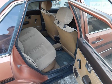 Audi 80 1980  випуску Дніпро з двигуном 1.6 л бензин седан механіка за 1250 долл. 