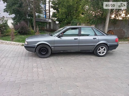 Audi 80 1993  випуску Тернопіль з двигуном 2 л бензин седан механіка за 3150 долл. 