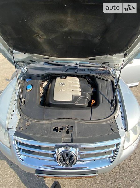 Volkswagen Touareg 2004  випуску Київ з двигуном 2.5 л дизель позашляховик механіка за 8500 долл. 