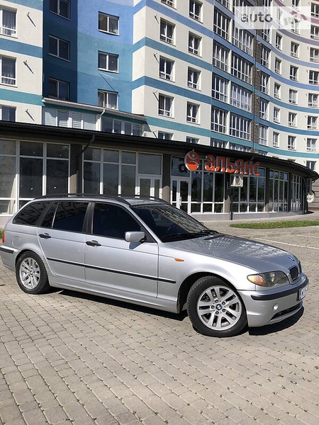 BMW 320 2004  випуску Івано-Франківськ з двигуном 2 л дизель універсал механіка за 2350 долл. 