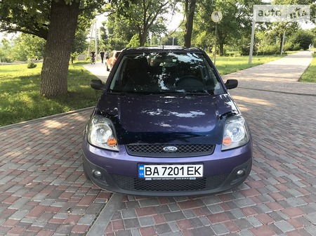 Ford Fiesta 2006  випуску Кропивницький з двигуном 1.3 л бензин хэтчбек механіка за 4500 долл. 