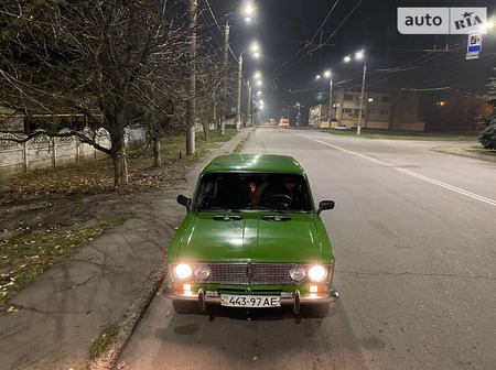 Lada 2103 1982  випуску Дніпро з двигуном 1.6 л  седан механіка за 2000 долл. 