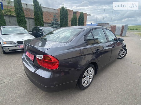 BMW 318 2006  випуску Рівне з двигуном 2 л бензин седан механіка за 6800 долл. 