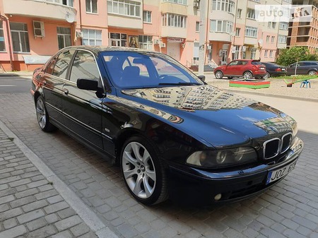 BMW 525 2002  випуску Чернівці з двигуном 2.5 л дизель седан механіка за 3000 долл. 