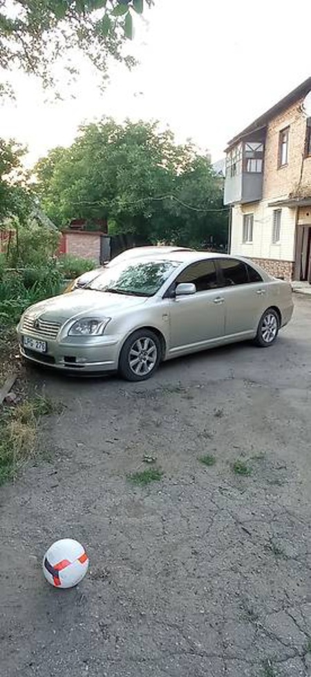 Toyota Avensis 2003  випуску Кропивницький з двигуном 2 л дизель хэтчбек  за 3300 долл. 