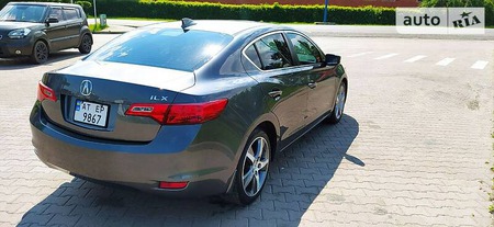 Acura ILX 2012  випуску Івано-Франківськ з двигуном 2 л бензин седан автомат за 9800 долл. 
