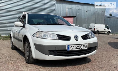 Renault Megane 2008  випуску Київ з двигуном 1.6 л бензин седан механіка за 3700 долл. 