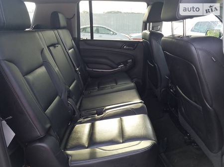 Chevrolet Suburban 2015  випуску Київ з двигуном 5.3 л бензин позашляховик автомат за 9200 долл. 