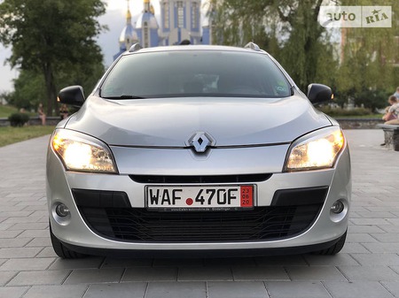 Renault Megane 2011  випуску Вінниця з двигуном 1.5 л дизель універсал механіка за 7350 долл. 