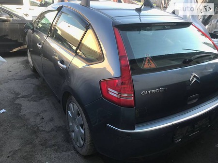 Citroen C4 2006  випуску Львів з двигуном 0 л дизель хэтчбек автомат за 1200 долл. 