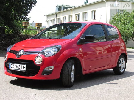 Renault Twingo 2013  випуску Київ з двигуном 0 л бензин купе автомат за 6498 долл. 