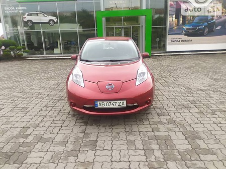 Nissan Leaf 2014  випуску Луцьк з двигуном 0 л електро хэтчбек автомат за 8000 долл. 