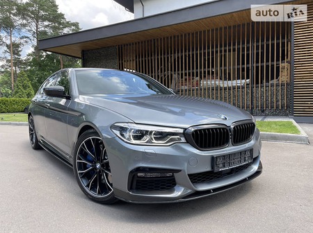 BMW 540 2018  випуску Київ з двигуном 3 л бензин седан автомат за 65800 долл. 