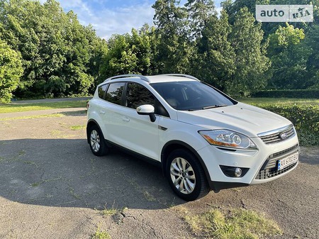 Ford Kuga 2012  випуску Київ з двигуном 2.5 л  позашляховик автомат за 16000 долл. 