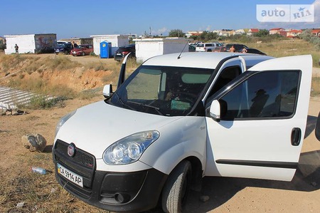 Fiat Doblo 2010  випуску Миколаїв з двигуном 1.6 л дизель позашляховик механіка за 6800 долл. 