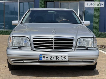Mercedes-Benz S 420 1996  випуску Київ з двигуном 4.2 л бензин седан автомат за 6300 долл. 
