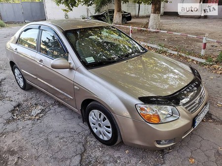 KIA Cerato 2006  випуску Миколаїв з двигуном 1.6 л  седан механіка за 5500 долл. 