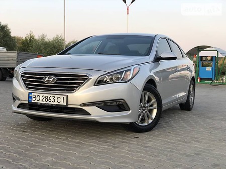 Hyundai Sonata 2014  випуску Хмельницький з двигуном 2.4 л бензин седан автомат за 11111 долл. 