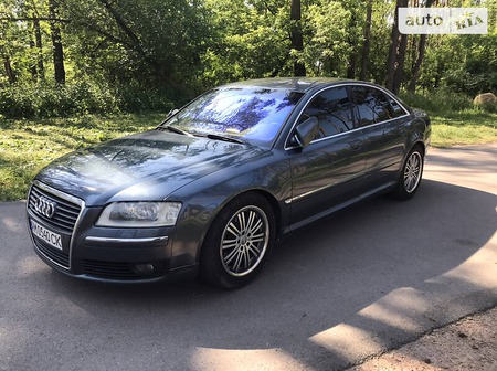 Audi A8 2005  випуску Житомир з двигуном 4.2 л  седан автомат за 9500 долл. 