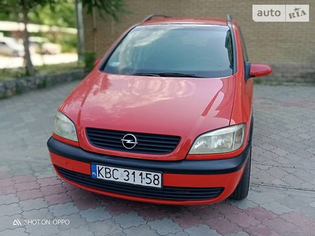 Opel Zafira Tourer 2000  випуску Дніпро з двигуном 2 л дизель мінівен механіка за 2350 долл. 