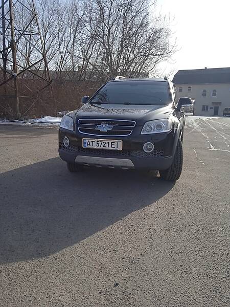 Chevrolet Captiva 2007  випуску Івано-Франківськ з двигуном 2 л дизель позашляховик механіка за 9600 долл. 