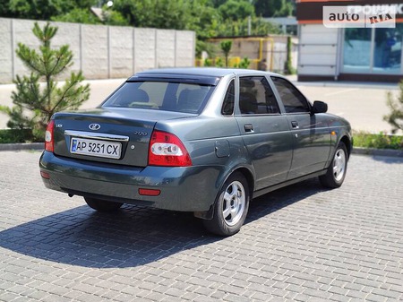 Lada 2170 2008  випуску Запоріжжя з двигуном 1.6 л  седан механіка за 4000 долл. 