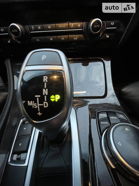 BMW 528 2013  випуску Вінниця з двигуном 2 л бензин седан автомат за 15800 долл. 