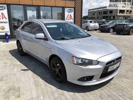 Mitsubishi Lancer 2010  випуску Львів з двигуном 1.8 л бензин хэтчбек механіка за 6600 долл. 