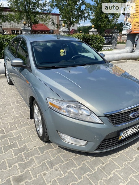 Ford Mondeo 2007  випуску Львів з двигуном 2 л бензин седан механіка за 7100 долл. 