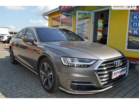 Audi A8 2018  випуску Львів з двигуном 3 л бензин седан автомат за 83800 долл. 