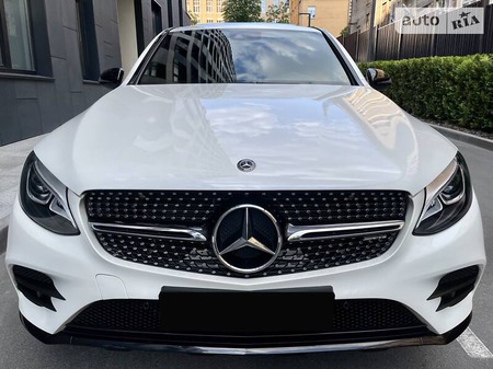Mercedes-Benz GLC 250 2018  випуску Київ з двигуном 2 л бензин позашляховик автомат за 49900 долл. 