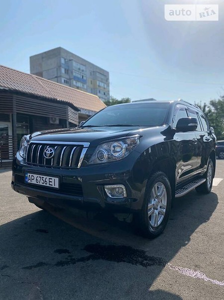 Toyota Land Cruiser Prado 2012  випуску Запоріжжя з двигуном 4 л  позашляховик автомат за 30500 долл. 