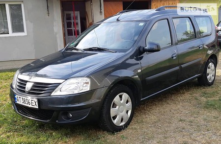 Dacia Logan 2009  випуску Івано-Франківськ з двигуном 1.6 л бензин універсал механіка за 6499 долл. 