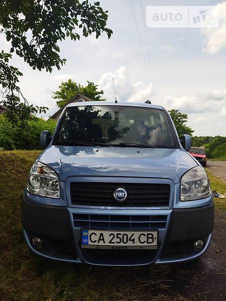 Fiat Doblo 2006  випуску Черкаси з двигуном 1.4 л  мінівен механіка за 5000 долл. 