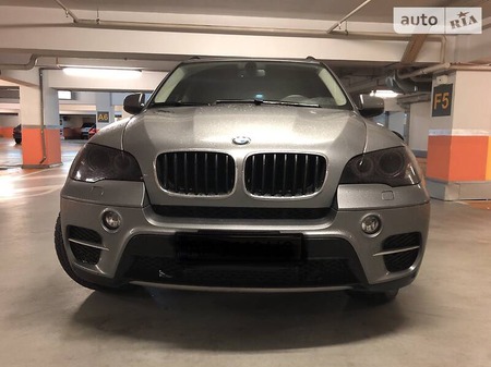 BMW X5 2010  випуску Запоріжжя з двигуном 3 л бензин позашляховик автомат за 15200 долл. 