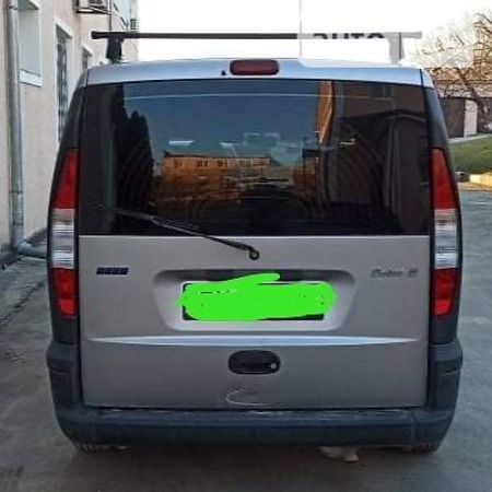 Fiat Doblo 2005  випуску Хмельницький з двигуном 1.9 л дизель мінівен механіка за 5500 долл. 