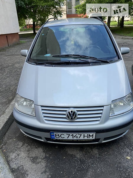 Volkswagen Sharan 2001  випуску Львів з двигуном 1.9 л  мінівен механіка за 5500 долл. 