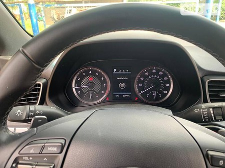 Hyundai Veloster 2019  випуску Чернівці з двигуном 0 л бензин хэтчбек автомат за 16000 долл. 
