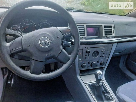 Opel Signum 2004  випуску Ужгород з двигуном 2.2 л дизель універсал механіка за 2100 долл. 