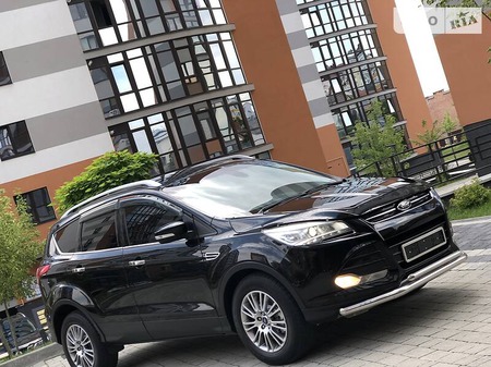 Ford Kuga 2014  випуску Івано-Франківськ з двигуном 2 л дизель позашляховик автомат за 16450 долл. 