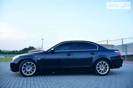 BMW 525 2005  випуску Львів з двигуном 2.5 л дизель седан автомат за 9400 долл. 