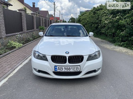 BMW 328 2010  випуску Вінниця з двигуном 3 л бензин седан автомат за 9900 долл. 