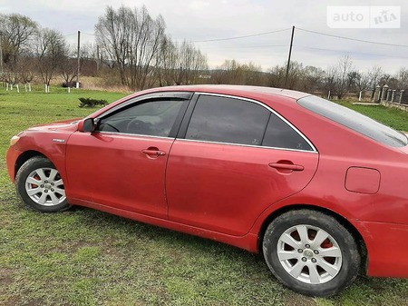 Toyota Camry 2007  випуску Чернівці з двигуном 2.4 л гібрид седан автомат за 5350 долл. 